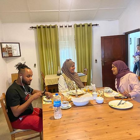 Dions Guest House Negombo Bagian luar foto