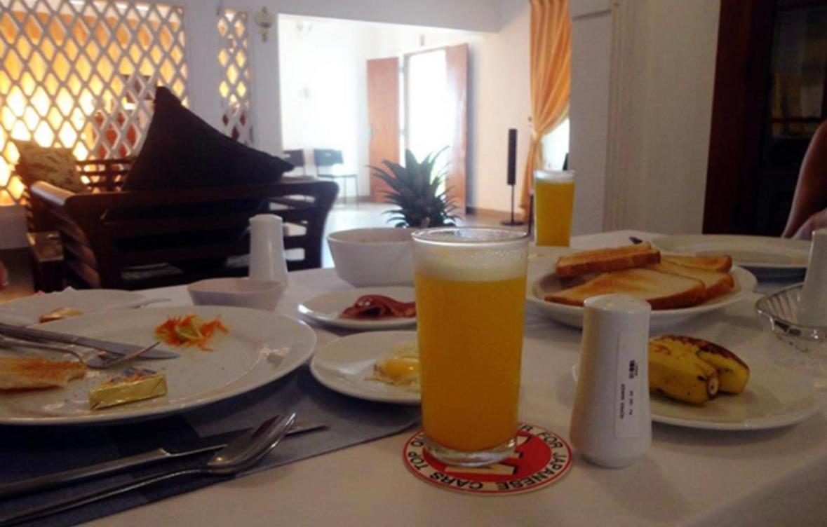 Dions Guest House Negombo Bagian luar foto