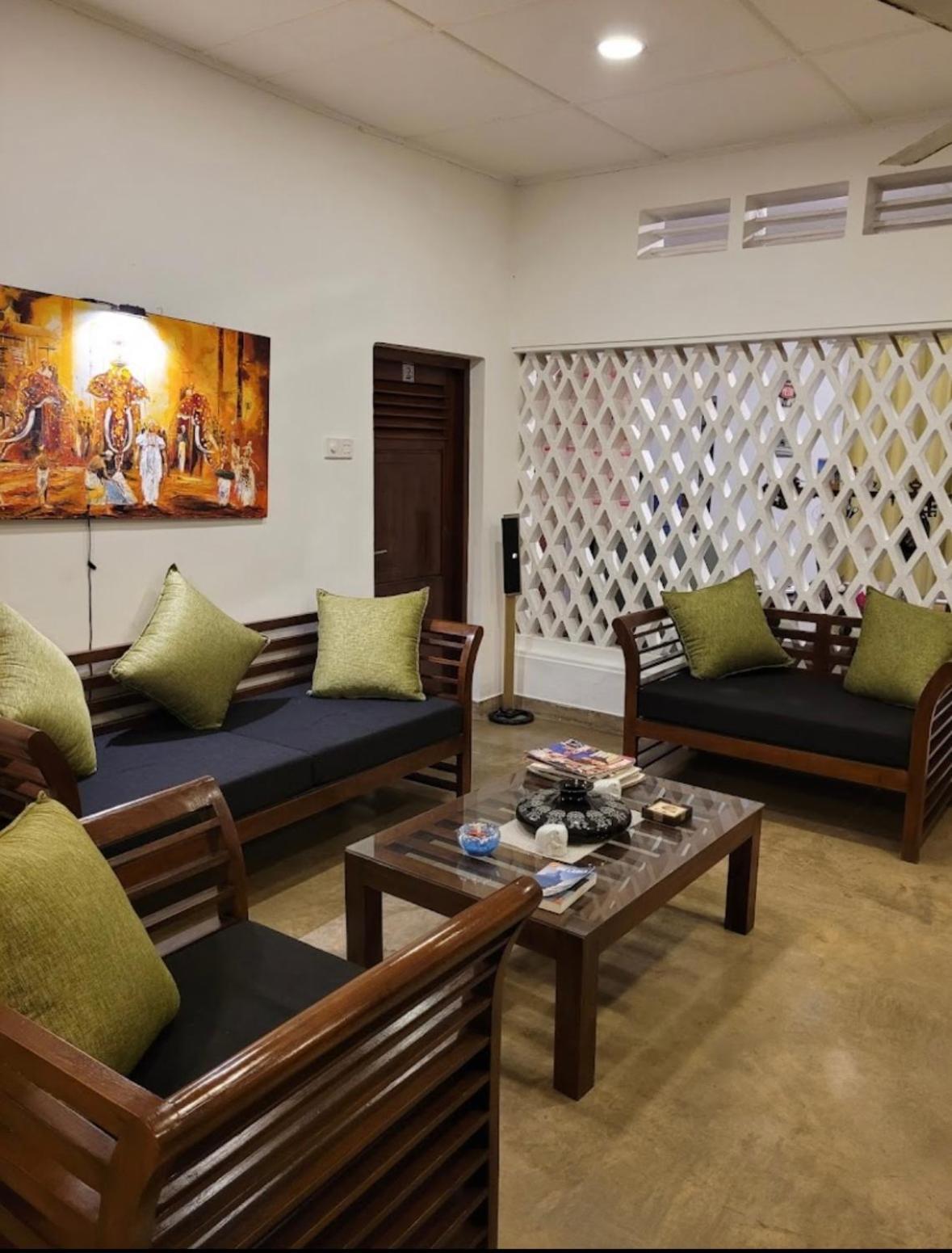 Dions Guest House Negombo Bagian luar foto